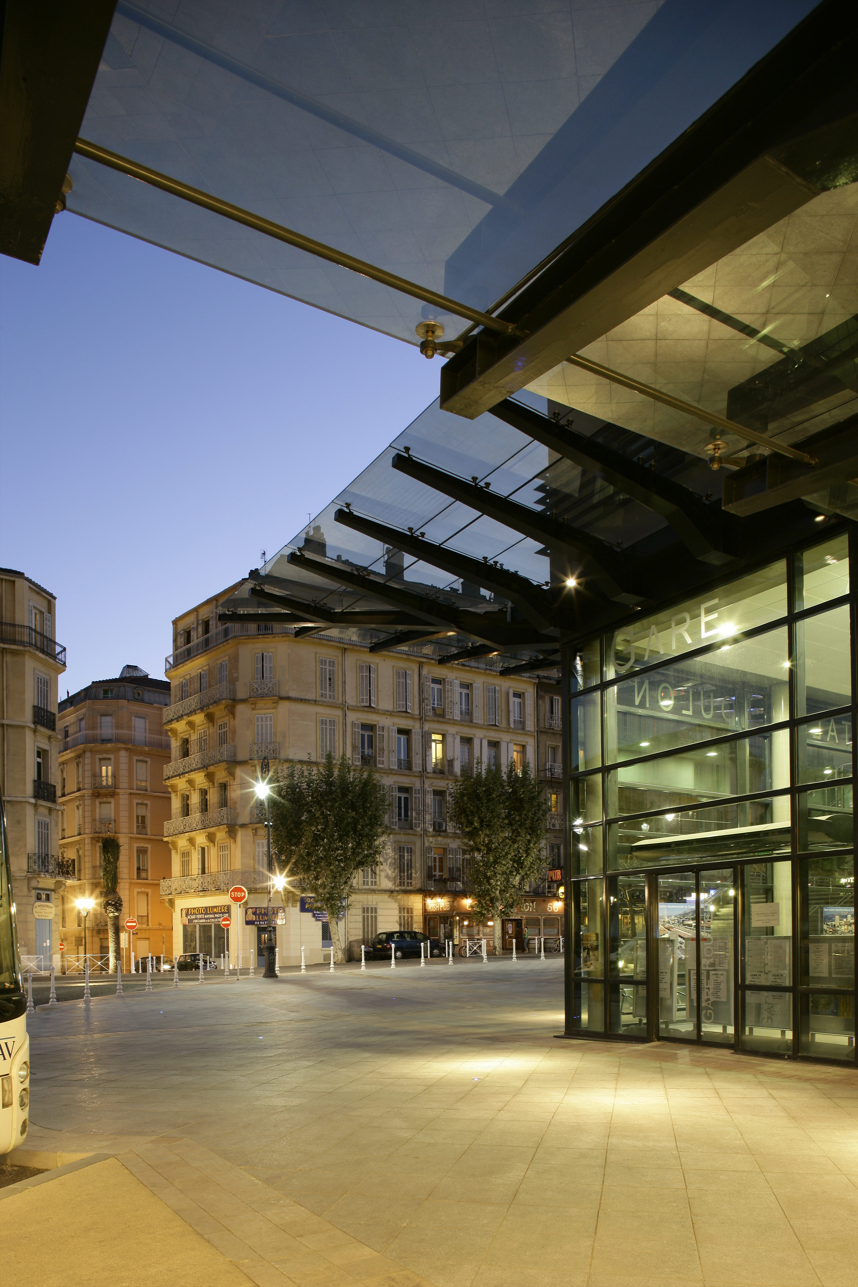 Gare routière de Toulon par AAPL architecte DPLG dans le VAR